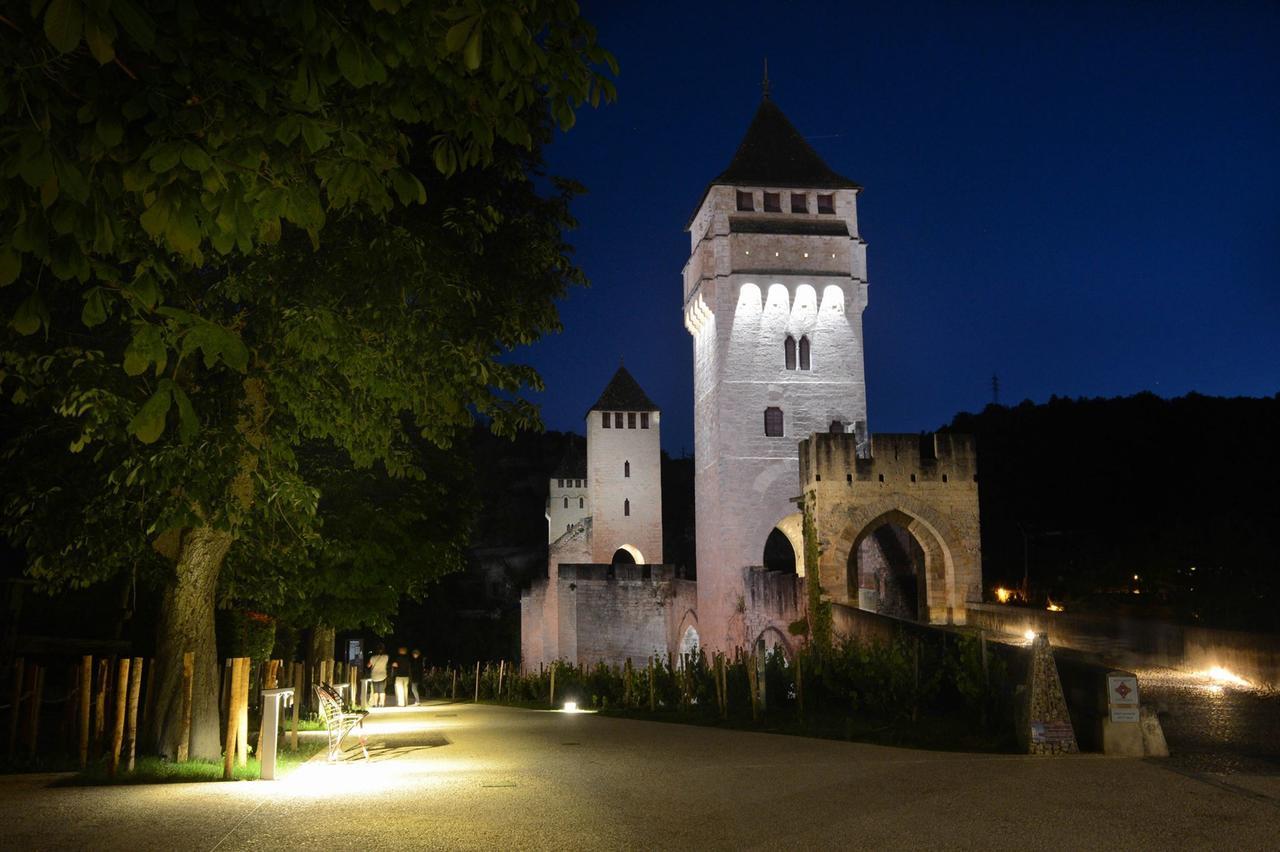 Allees Des Soupirs Cahors Bagian luar foto